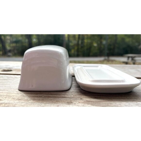 Pfaltzgraff Gazebo White Stoneware Covered Butter Dish - Picture 4 of 13